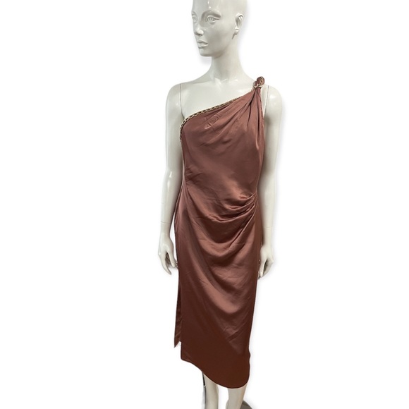 Reiss Adaline One Shoulder Drape Satin Dress With Chain - Picture 4 of 16
